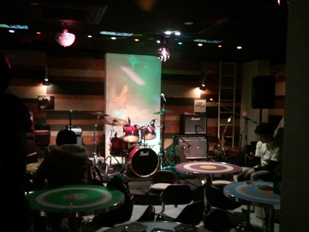 Live,music & cafe diner AKKUN’S　               　　　　　　　　 2011年2月2日OPEN