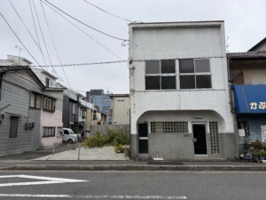 西院西今田町店舗２階建一棟貸