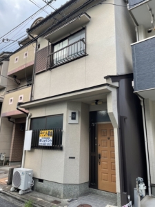 西院西三蔵町店舗事務所2階建一棟貸