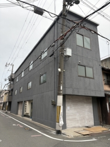 新町竹屋ビル1階(東)