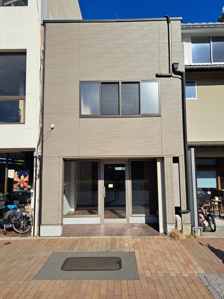 西九条川原城町住居付店舗2階建一棟貸